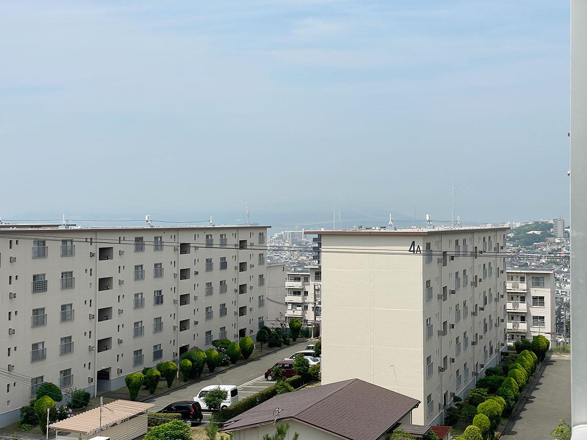神戸市垂水区青山台の賃貸物件/遠くに淡路島と橋が見えます