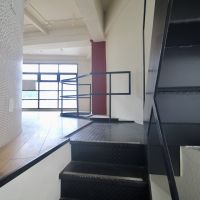 神戸市灘区山田町の売買物件/鉄製の階段
