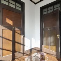 神戸市中央区諏訪山町の賃貸物件/見よ、この存在感。ズラリ並ぶ建具の存在感たるや