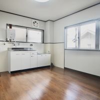 神戸市東灘区住吉山手の賃貸物件/日当たりがよく、眺望も良好なダイニングキッチン