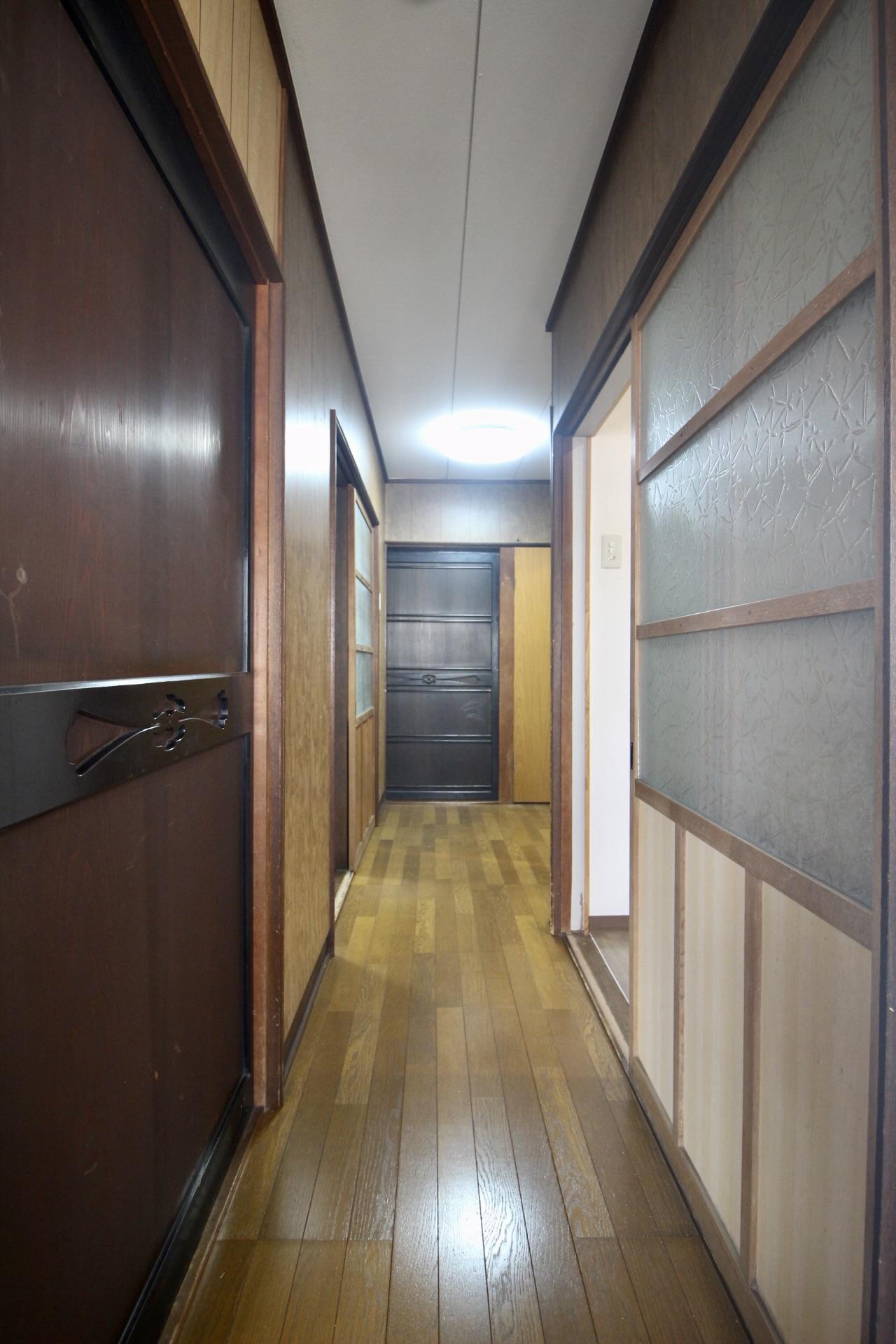 神戸市東灘区住吉山手の賃貸物件/味のある古民家から集めた建具たち