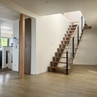 神戸市垂水区塩屋町の売買物件/居室との境界線が曖昧で自由度が高い2階ホール。
