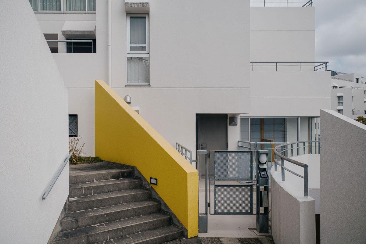 西宮市東山台の売買物件/ポーチがあるマンションって素敵