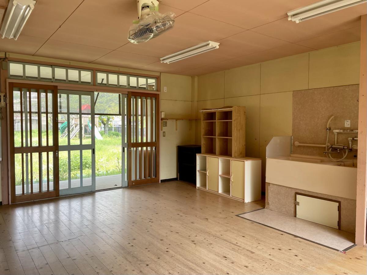 宍粟市山崎町上寺の売買物件/保育室も明るく清潔な印象