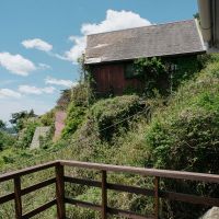 神戸市灘区六甲山町の売買物件/周りにも山の別荘が