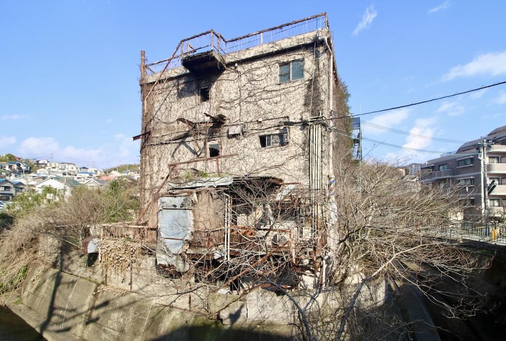 神戸市垂水区塩屋町の売買物件/どこか強くそそられる建物です。