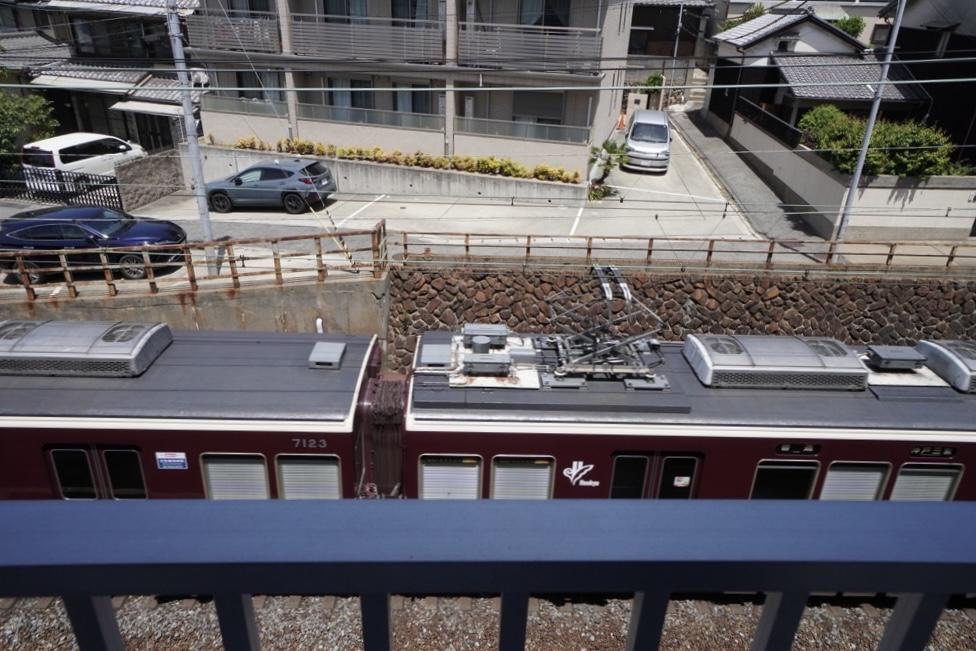 神戸市東灘区本山北町の売買物件/阪急電車の沿線沿い。