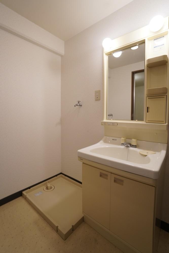 神戸市中央区北野町の賃貸物件/水まわりはコンパクトにまとまっています。