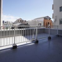神戸市中央区北野町の賃貸物件/植物や椅子を置いて楽しみたくなります。