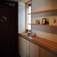 姫路市青山の売買物件/木の香りに包まれた玄関