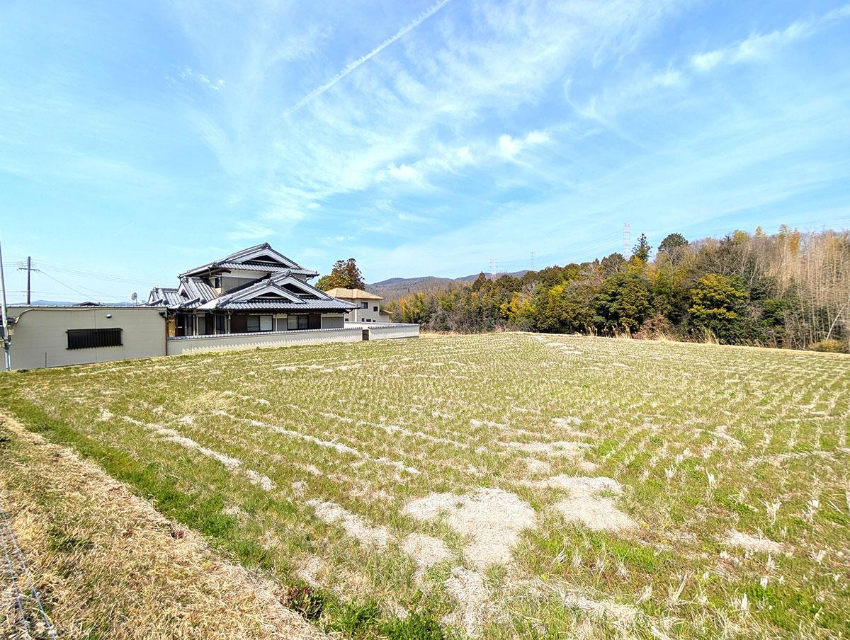 加東市少分谷の売買物件/物件周辺は田園が広がる