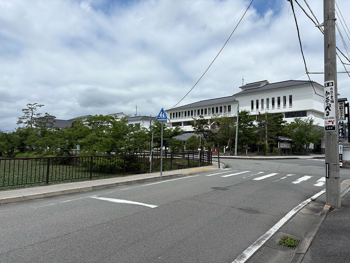 丹波篠山市北新町の売買物件/前面道路