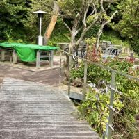 神戸市灘区六甲山町の売買物件/デッキから続くBBQテラス