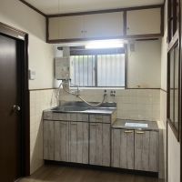 神戸市灘区薬師通の賃貸物件/キッチン。1,2人で暮らすなら十分。