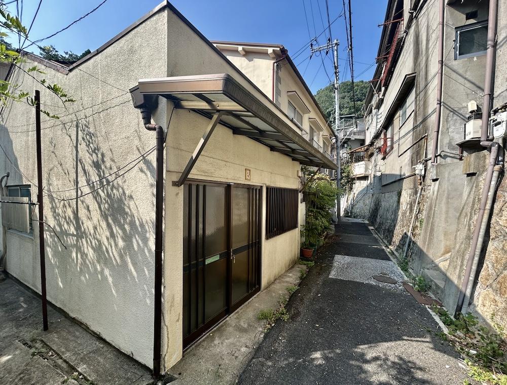 神戸市兵庫区千鳥町の賃貸物件/小さな平家のフォルムが愛らしい
