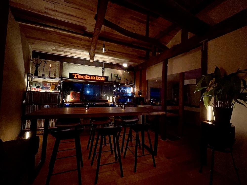 神戸市兵庫区千鳥町の賃貸物件/【レザボア】レコードとワインのお店。