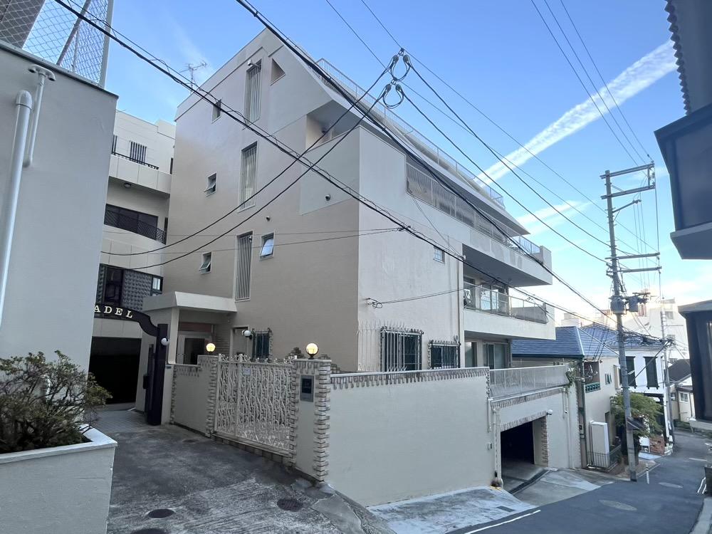 神戸市中央区北野町の賃貸物件/レトロな外観。