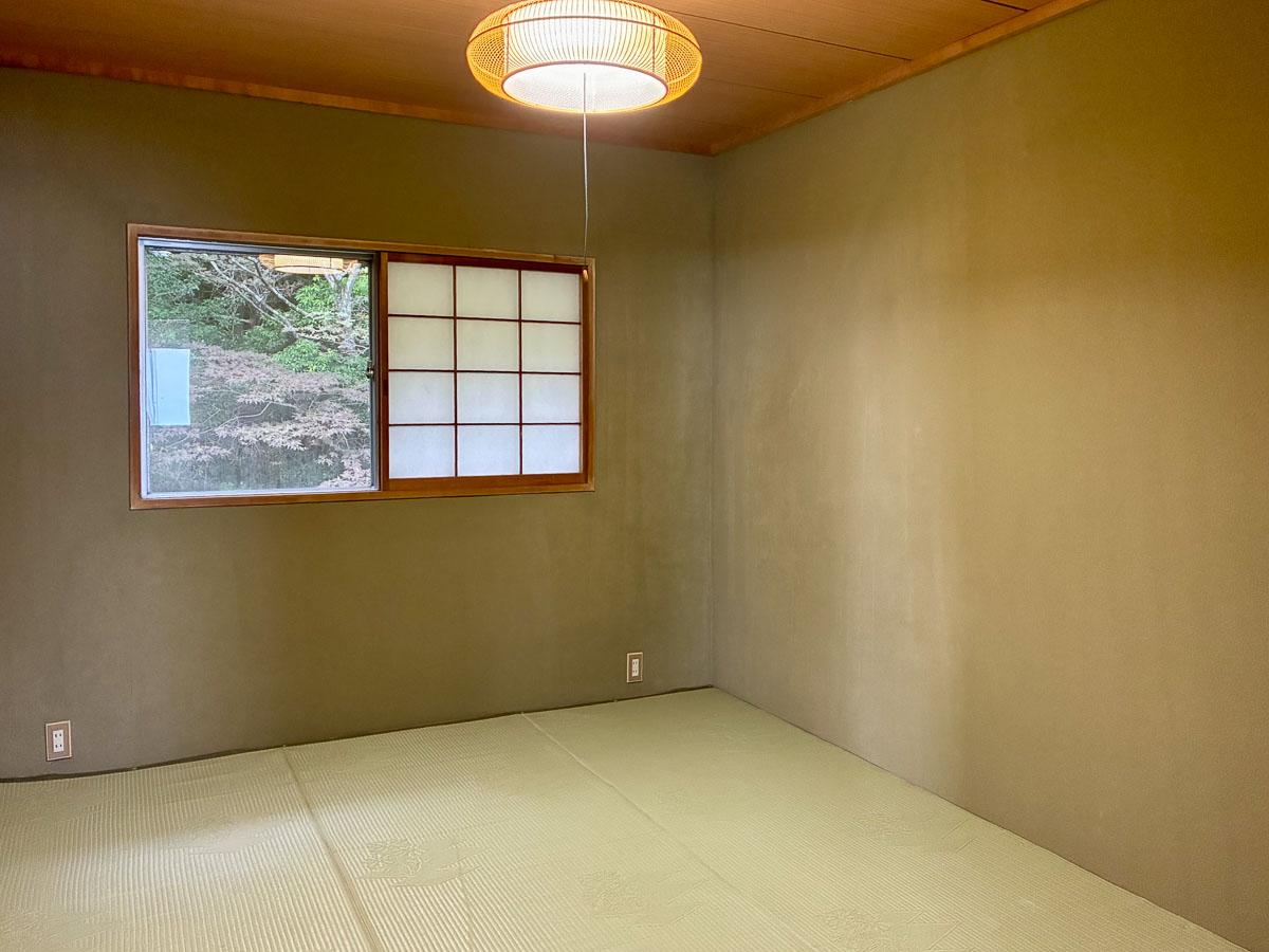 神戸市灘区六甲山町西谷山の売買物件/北側に和室、夏の夜もぐっすり眠れそう