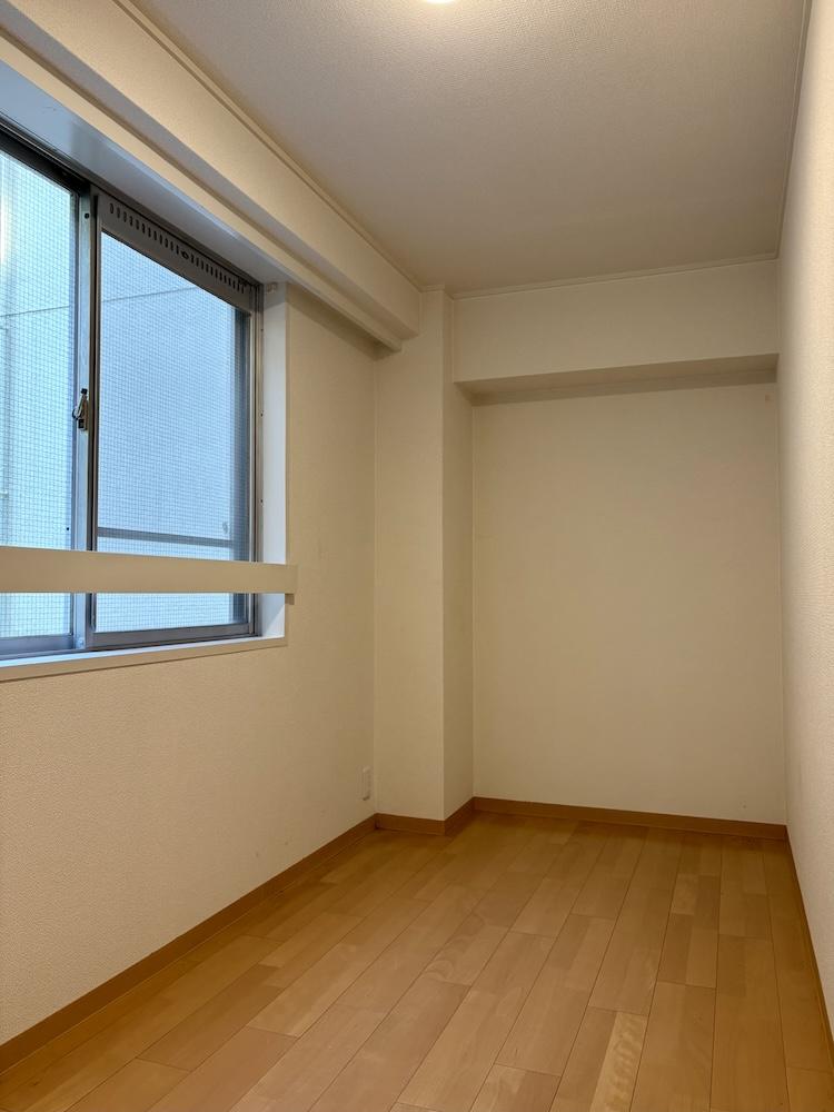 神戸市東灘区岡本の売買物件/この部屋は納戸かな。