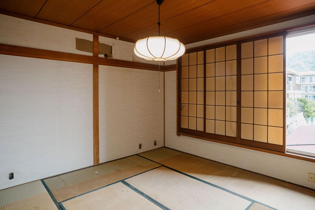 神戸市灘区鶴甲の売買物件/2階は和室が3つ