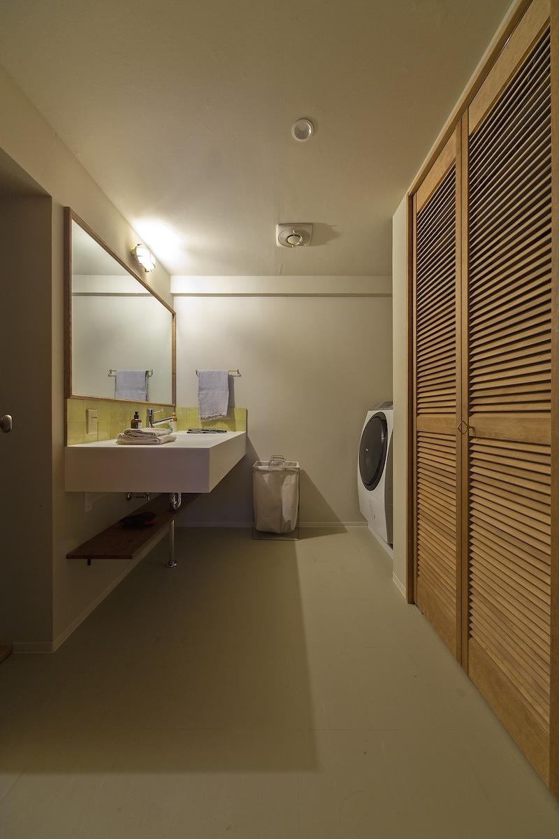 宝塚市旭町の売買物件/洗面・脱衣所もゆったりと