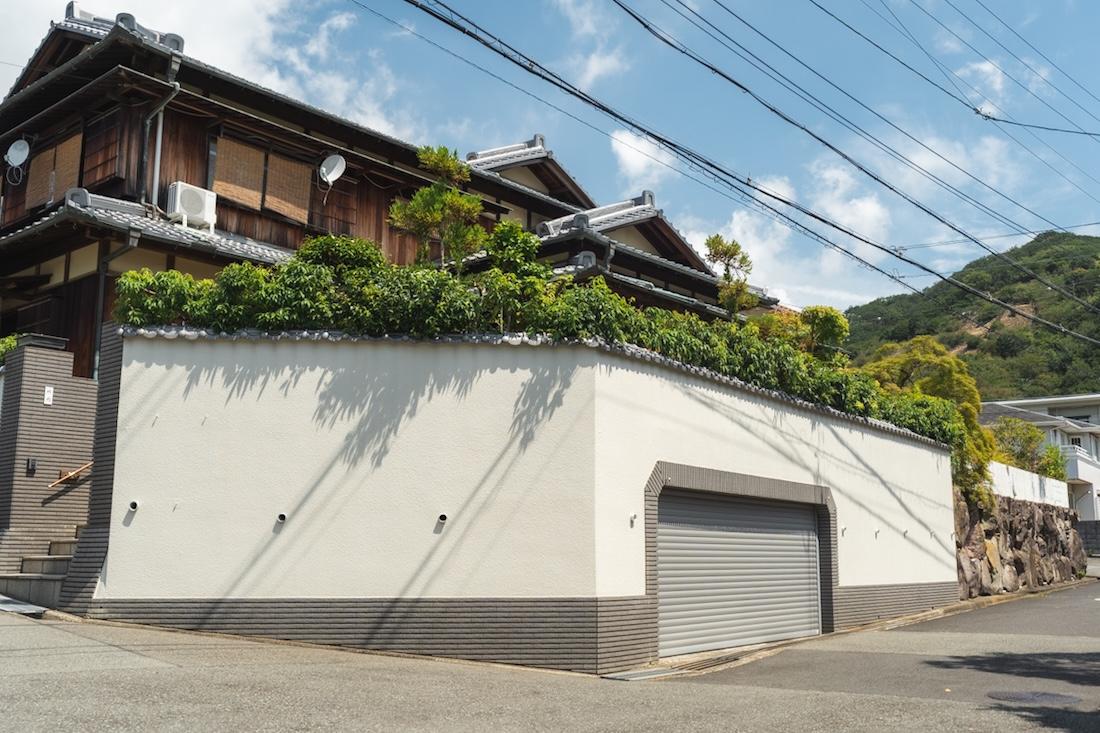 神戸市須磨区高倉台の売買物件/山のふもとの住宅地に佇む立派な日本家屋