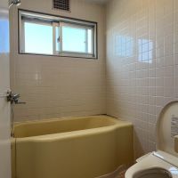神戸市中央区北野町の賃貸物件/風呂、トイレは一体型。