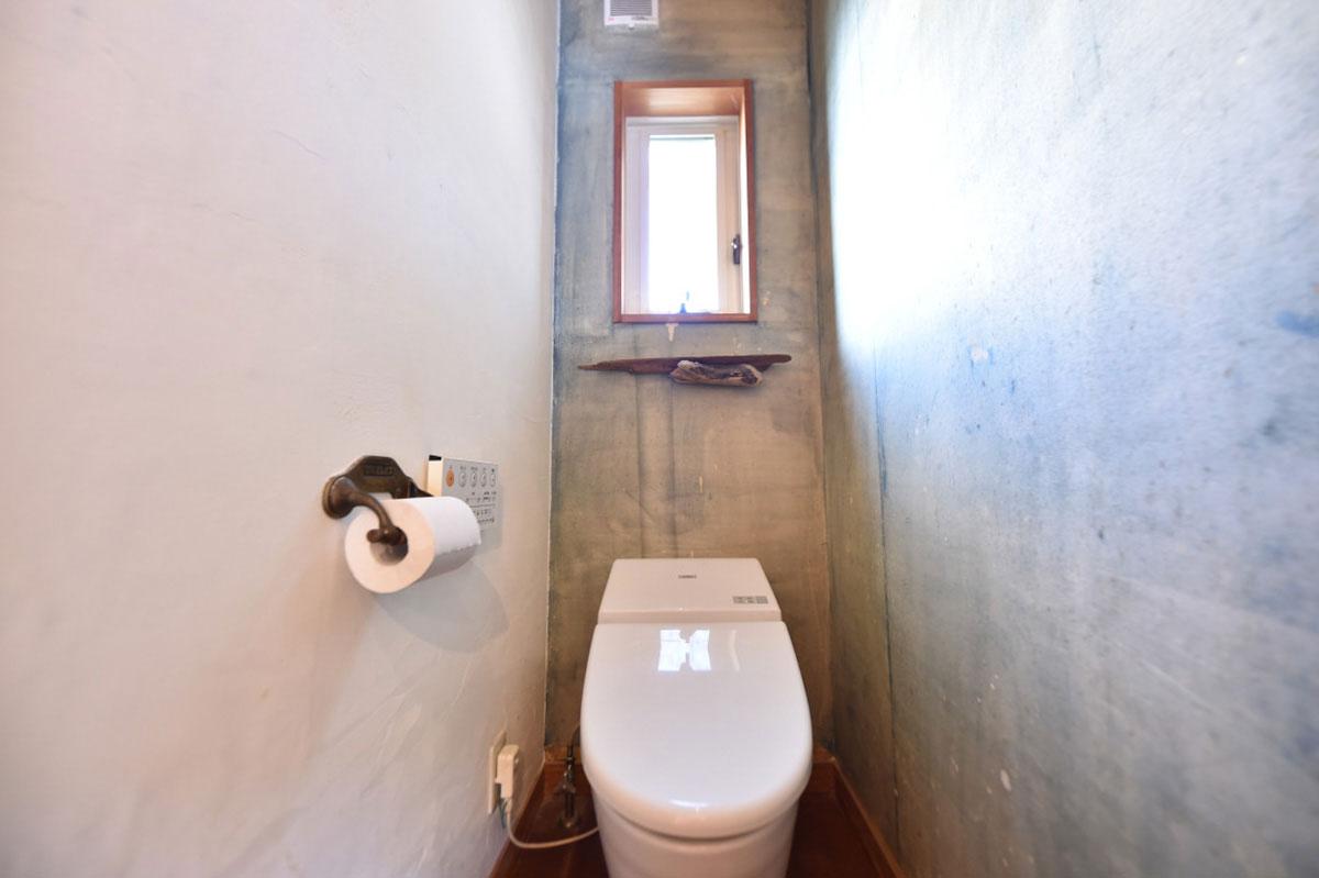 西宮市国見台の売買物件/トイレは2箇所に