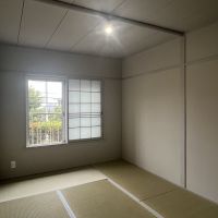 神戸市東灘区渦森台の賃貸物件/和室。モノトーンの空間の中に畳があるのも、なんだか落ち着きます。