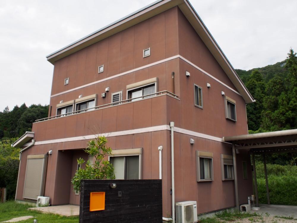 姫路市夢前町芦田の売買物件/この２階の屋根が遠くから見てもひょっこり見えるのがかわいいのです。