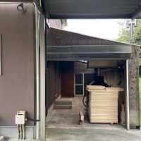 姫路市夢前町芦田の売買物件/カーポートの奥にあるシャッターを開けるとピザ釜が！