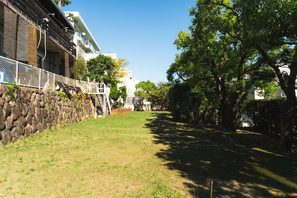 神戸市東灘区森北町の賃貸物件/耕作以外O.K.な共用庭。BBQもできちゃう！