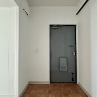 神戸市須磨区一ノ谷町の賃貸物件/玄関も一新。スッキリ気持ちいいです。