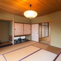 西宮市苦楽園二番町の売買物件/立派な床の間のある和室。2階には水屋も。