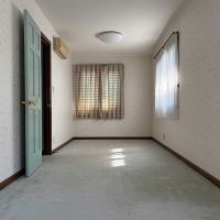 神戸市東灘区鴨子ヶ原の売買物件/光が注ぐ2F洋室