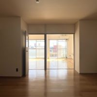 尼崎市南武庫之荘の賃貸物件/リビングまで光が届く、明るい室内（502号室）