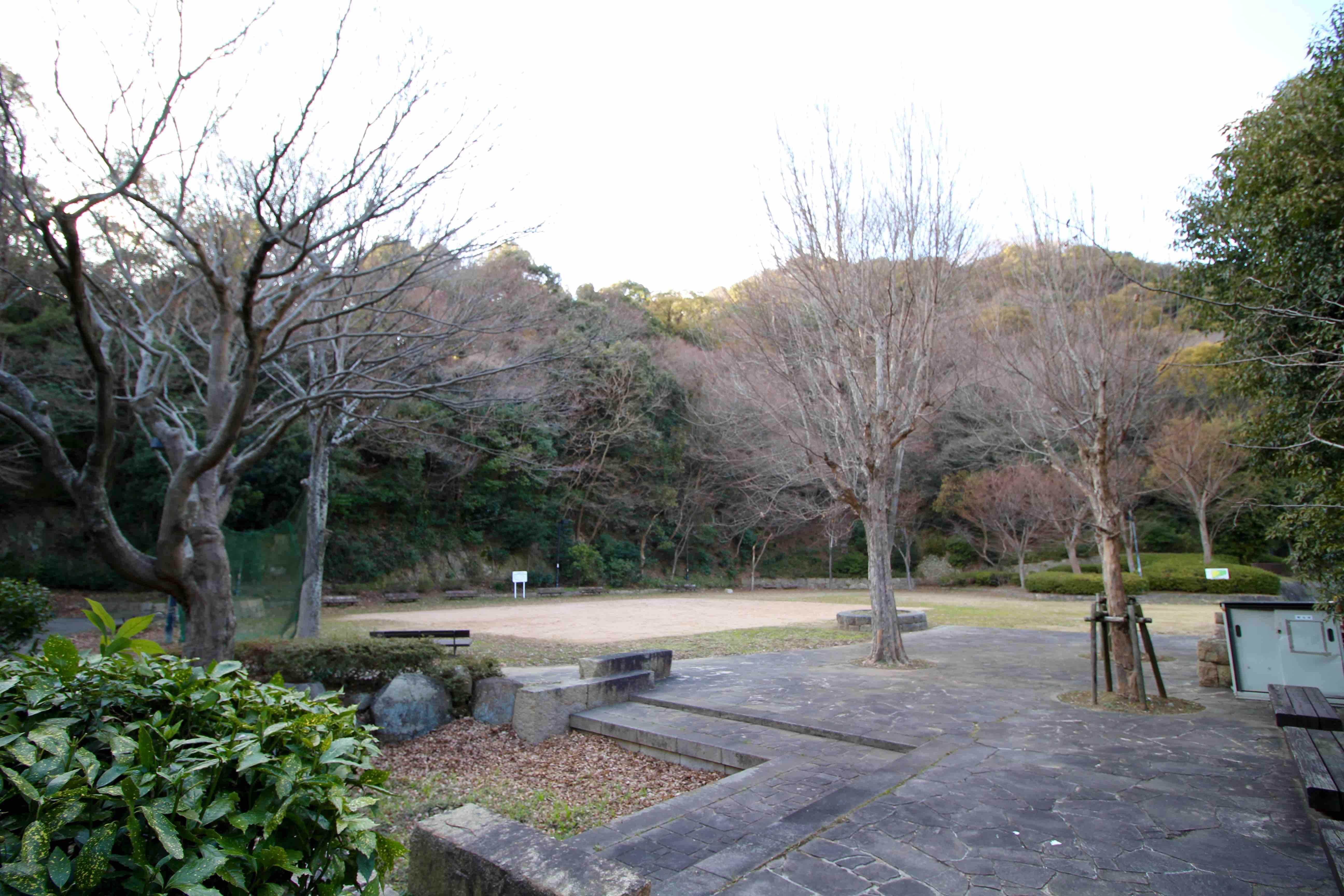 神戸市兵庫区上祇園町の賃貸物件/山に囲まれた平野展望公園（現在は平野コープ農園もこの公園内にあります）