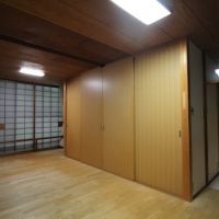 宝塚市野上の売買物件/東側の寝室はフローリング敷