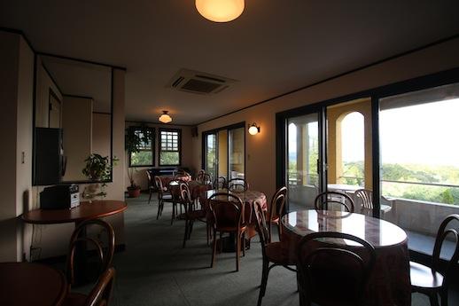 西宮市湯元町の賃貸物件/カフェ用の2階客室。空いてる時は使って頂けます！