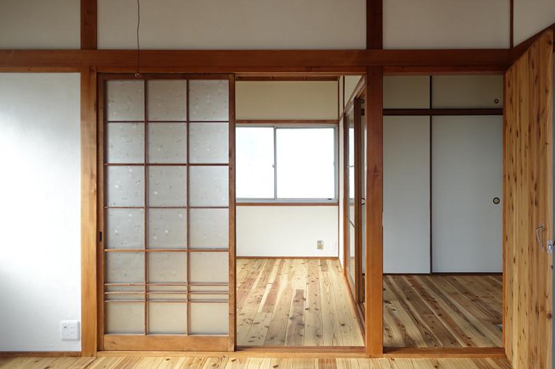 神戸市垂水区塩屋町の賃貸物件/2階南東側洋室から北西側洋室を望む