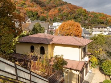 西宮市苦楽園三番町の売買物件/六甲の森とせせらぎに包まれて -古家付土地-