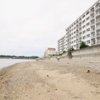 神戸市垂水区塩屋町の賃貸物件/ビーチの真ん前のリゾートホテルのような外観