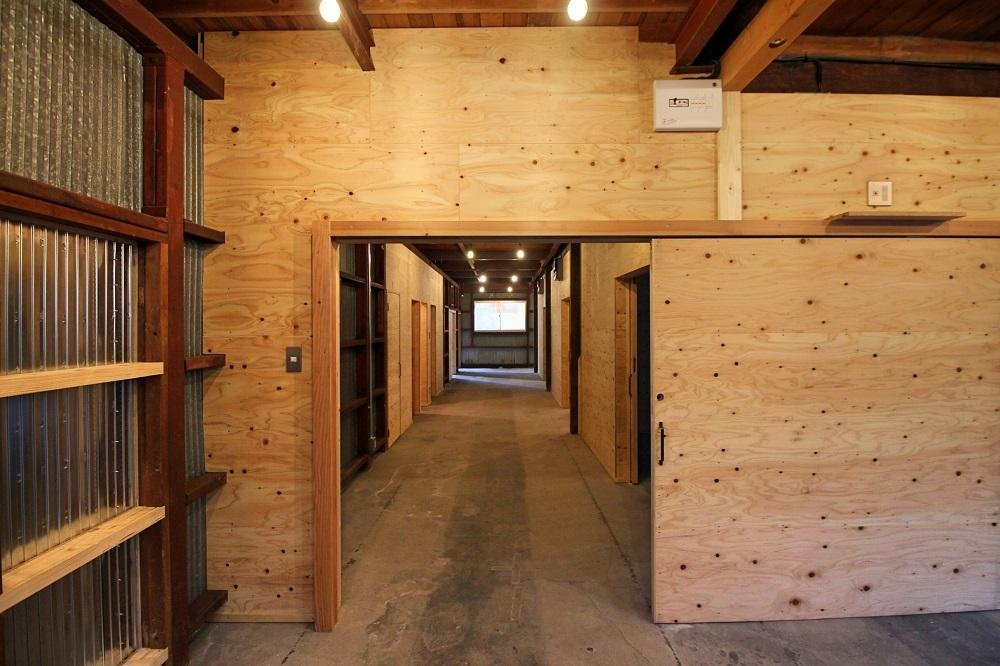 京都市中京区三条通神泉苑西入今新在家西町の賃貸物件/Room No1から見る共用部