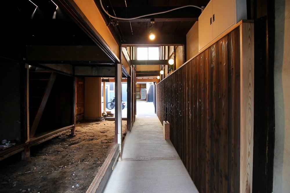 京都市中京区三条通神泉苑西入今新在家西町の賃貸物件/まっすぐ進めばアトリエ棟