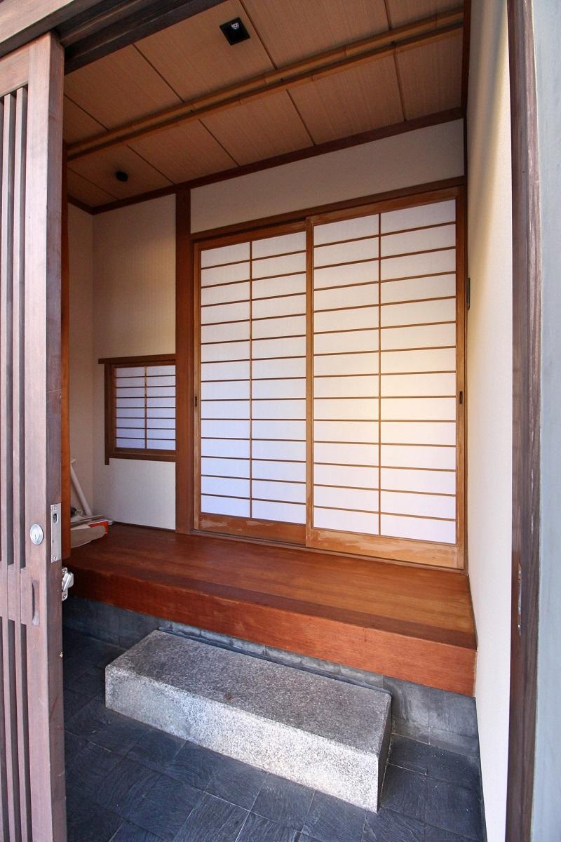 京都市西京区嵐山東一川町の売買物件/上品な玄関