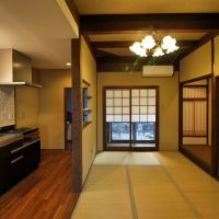 京都市左京区鹿ヶ谷上宮ノ前町69の賃貸物件/雪見障子の向こうは縁側を挟んで庭