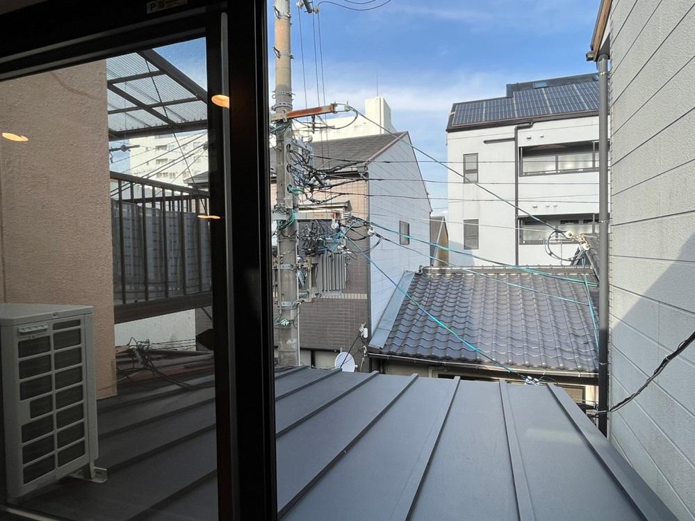 京都市右京区西院西三蔵町の売買物件/3階から。東側は多少抜けてます