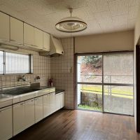 京都市左京区上高野沢淵町の売買物件/キッチンから森