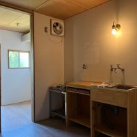 向日市鶏冠井町堀ノ内54-23の賃貸物件/キッチンと洗面はオーナーさんの造作によるもの
