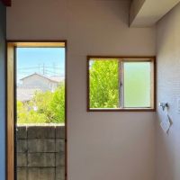 向日市鶏冠井町堀ノ内54-23の賃貸物件/室内干しができそうな脱衣場